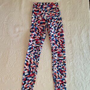 Lululemon tights, size 4, super fun pattern!